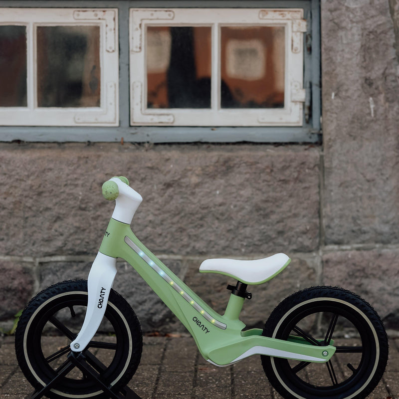 Chanty Go Grøn Bicicleta de Equilibrio | Con Luz Integrada