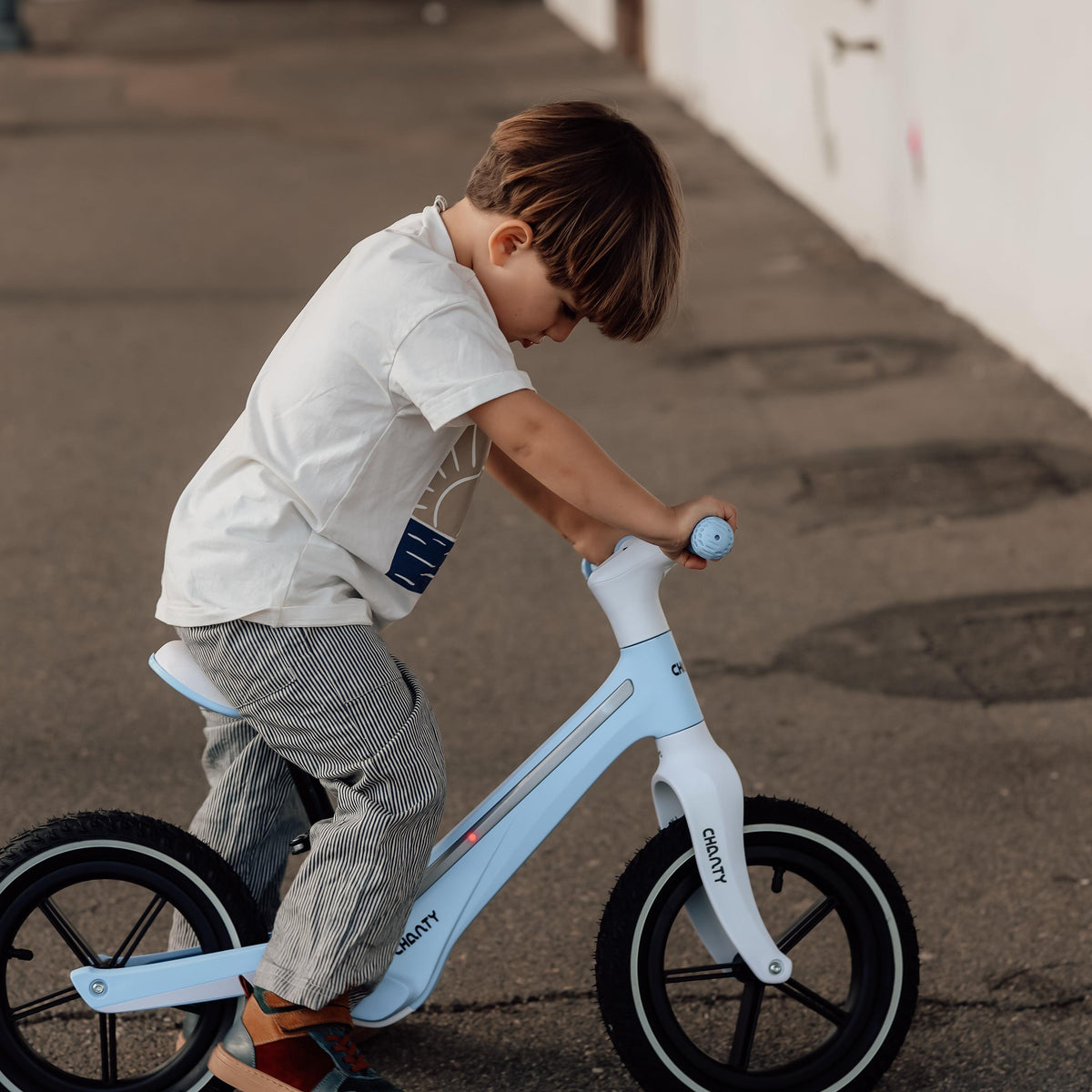 Chanty Go Bicicleta de Carrera Azul | Con Luz Integrada