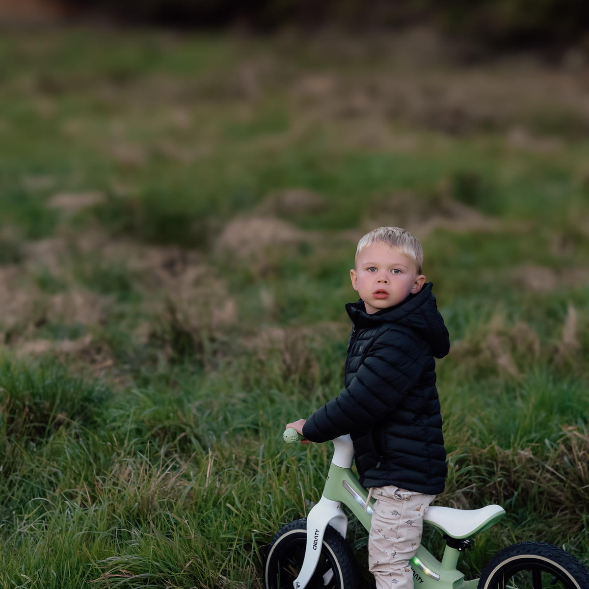 Chanty Go Grøn Bicicleta de Equilibrio | Con Luz Integrada