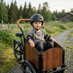 CHANTY Casco infantil + Set de protección – Negro